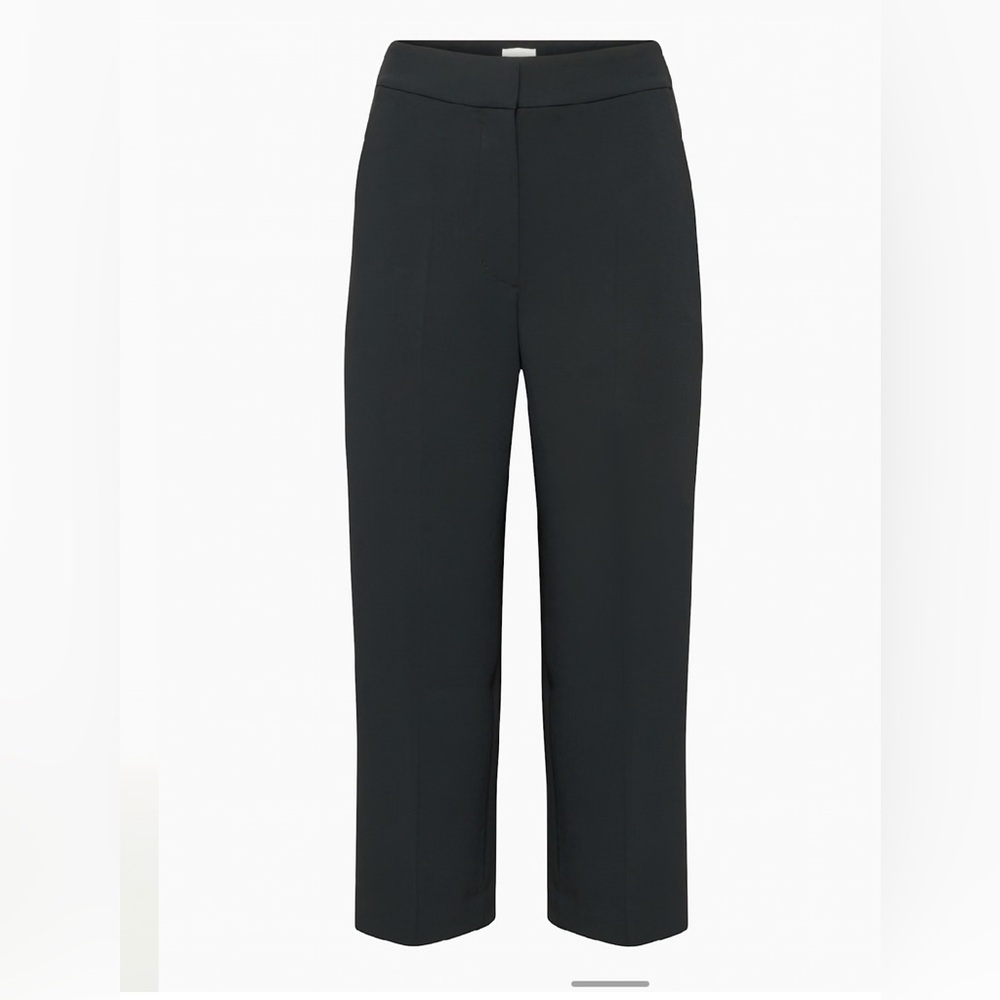 Aritzia Wilfred Limitless Cropped Black Pants